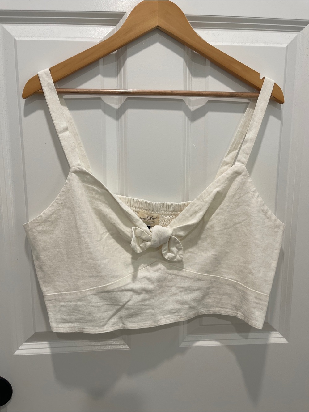 Universal Thread Cream Knot-Front Crop Top